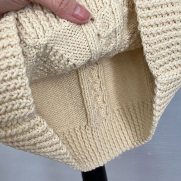 Handmade Knit V-Neck Pullover Sweater Vest Cream Yellow Sz XS / S - No‎ Labels - Picture 4 of 10